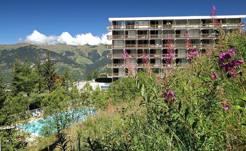 Pierre & Les Ecrins Aparthotel 3*
